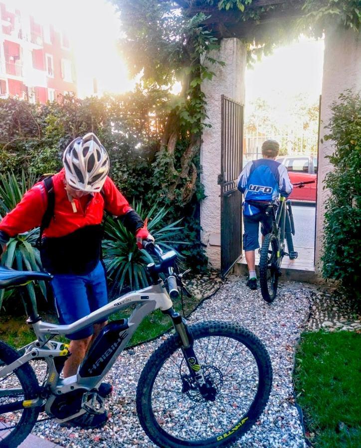 Al Giardino Degli Artisti Frühstückspension *